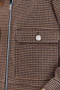 Chaqueta corta cremallera