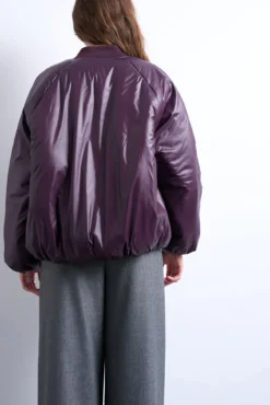 Chaqueta corta de nylon