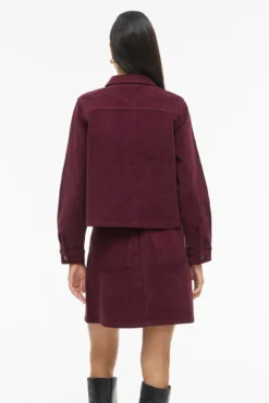 Chaqueta corta de pana