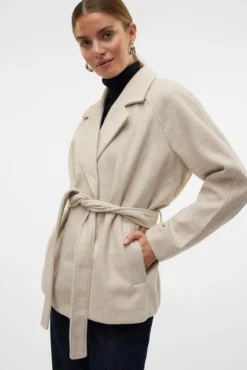 Chaqueta corta de paño