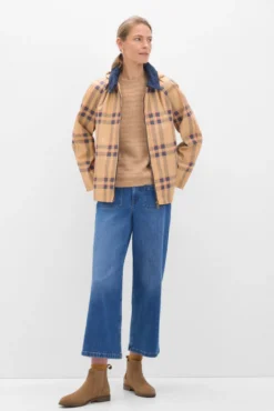 Chaqueta corta encerada