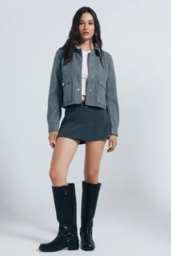 Chaqueta corta felpa