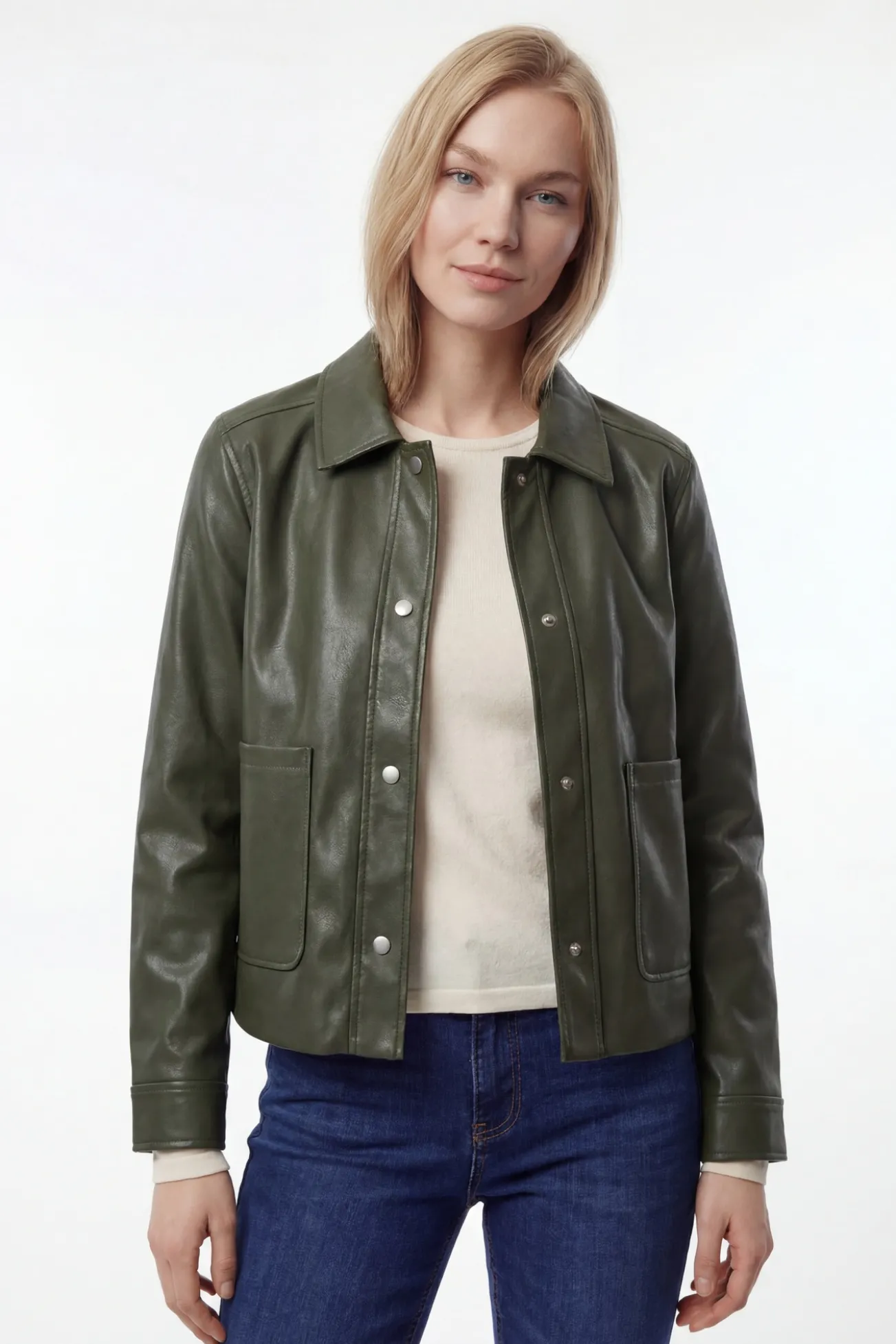 Chaqueta polipiel abotonada