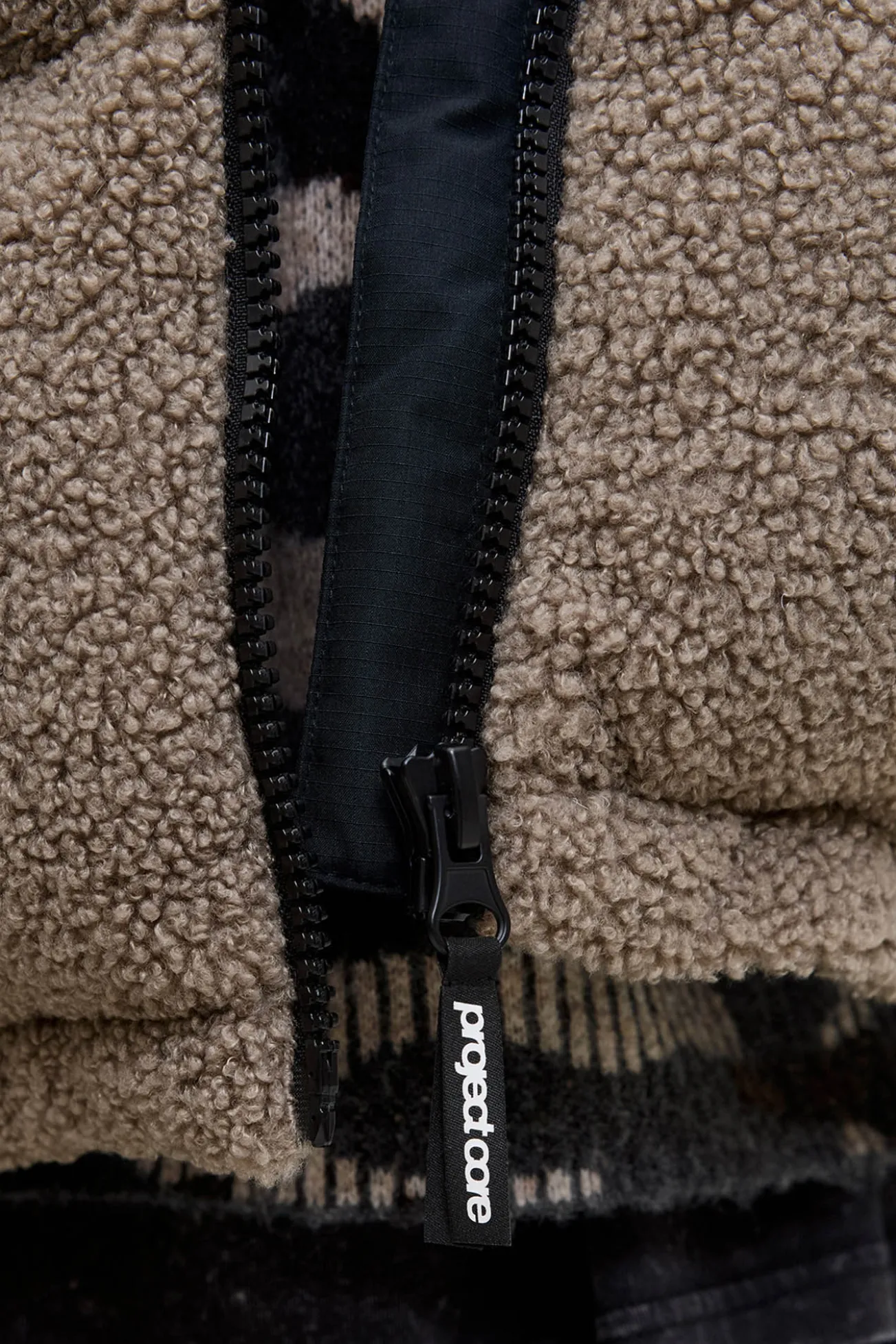 Chaqueta puffer teddy