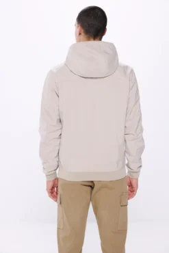 Chaqueta shoftshell capucha