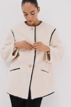 Chaquetón efecto doble faz vivos