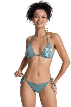 Conjunto bikini triangular liso