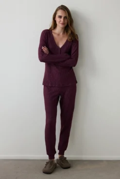 Conjunto de pantalón Cozy Time Maroon Ls