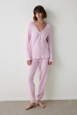 Conjunto de pantalón rosa Cozy Time