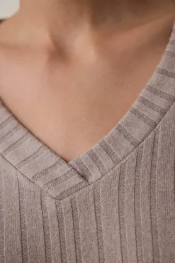 Conjunto de pijama de manga larga con cuello en V y estampado Latte Mocha