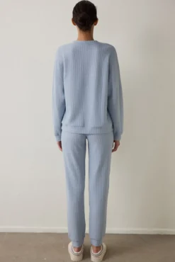 Conjunto de pijama de manga larga con cuello redondo y efecto térmico