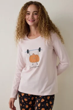 Conjunto de pijama de manga larga con cuello redondo y estampado de calabazas