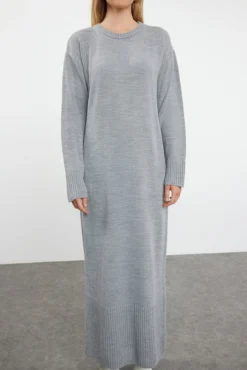 Conjunto de vestido y cárdigan