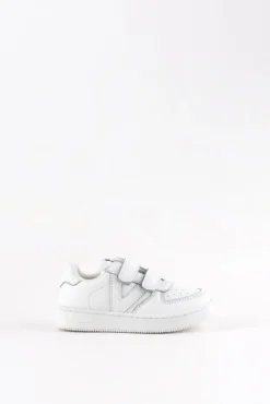 Deportivas blancas para niños