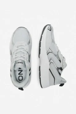 Deportivas cordones mesh