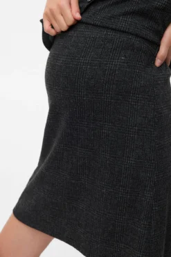 Falda corta de traje maternity