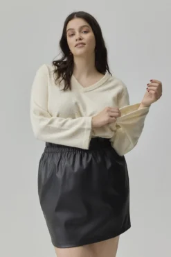 Falda corta efecto piel Curve