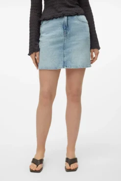 Falda denim corta de tiro alto