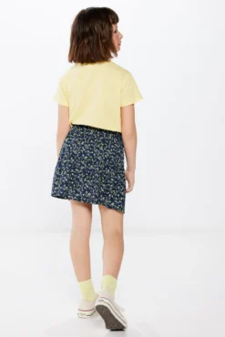 Falda flores niña