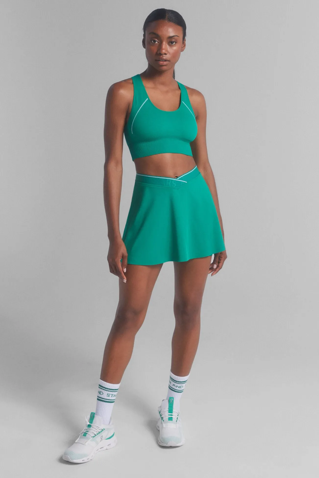 Falda microfibra verde malla interior