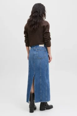 Falda midi denim recortes