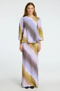 Falda Midi Tie Dye confeccionada con viscosa