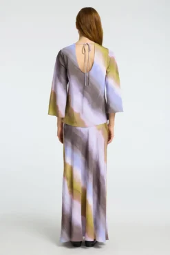 Falda Midi Tie Dye confeccionada con viscosa