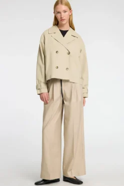 Gabardina corta 100% algodón