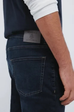 Jeans azul muy oscuro slim fit