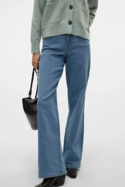 Jeans de pernera ancha