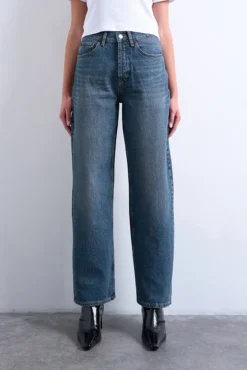 Jeans de tiro medio