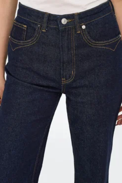 Jeans flared