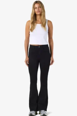Jeans flare de tiro alto
