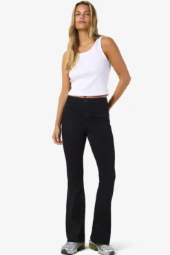 Jeans flare de tiro alto