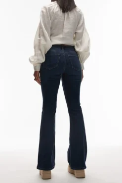 Jeans flare de tiro alto