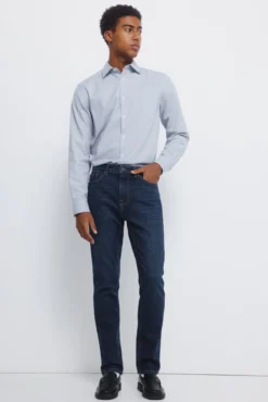 Jeans lavado oscuro slim fit