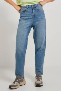 Jeans Mom