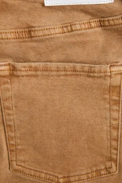 Jeans Mom Tiro Alto