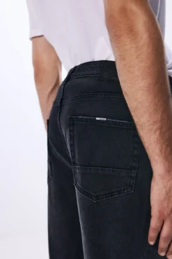 Jeans regular fit negro