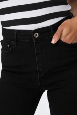 Jeans Skinny Tiro Alto