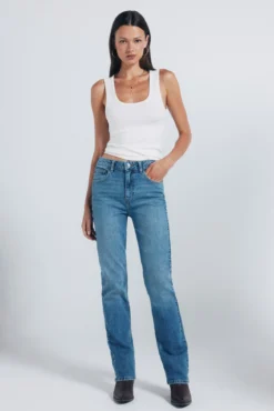 Jeans straight tachas