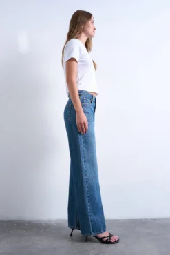 Jeans wide fit de tiro bajo