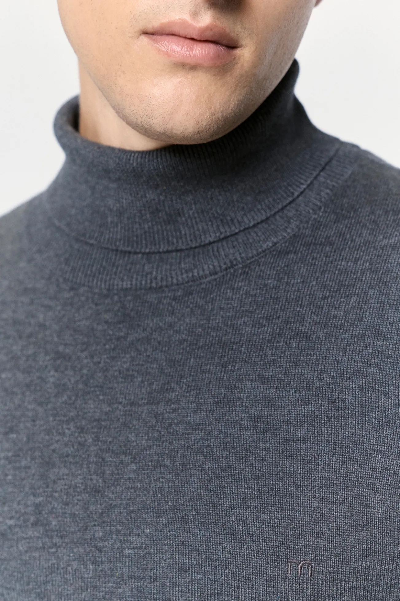 Jersey cuello alto