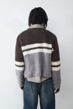 Jersey cuello redondo lineas