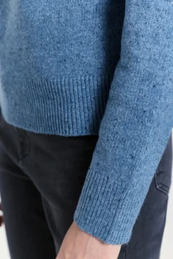 Jersey de punto grueso cuello abotonado
