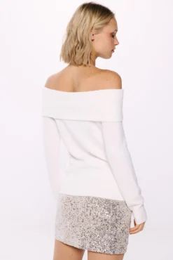 Jersey escote hombros descubiertos