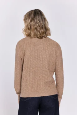 Jersey estructura trenzas cuello caja