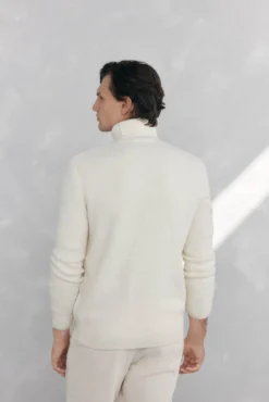 Jersey lana cables cuello alto