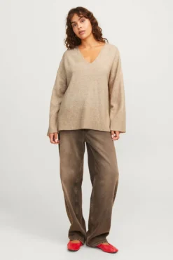 Jersey liso con cuello pico
