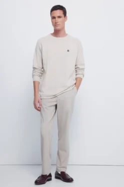 Jersey liso cuello rulo